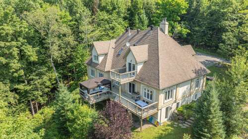 155 Rue Barnes, Mont-Tremblant