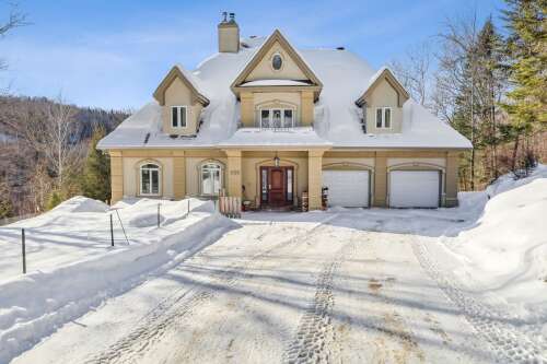 155, Rue Barnes, Mont-Tremblant